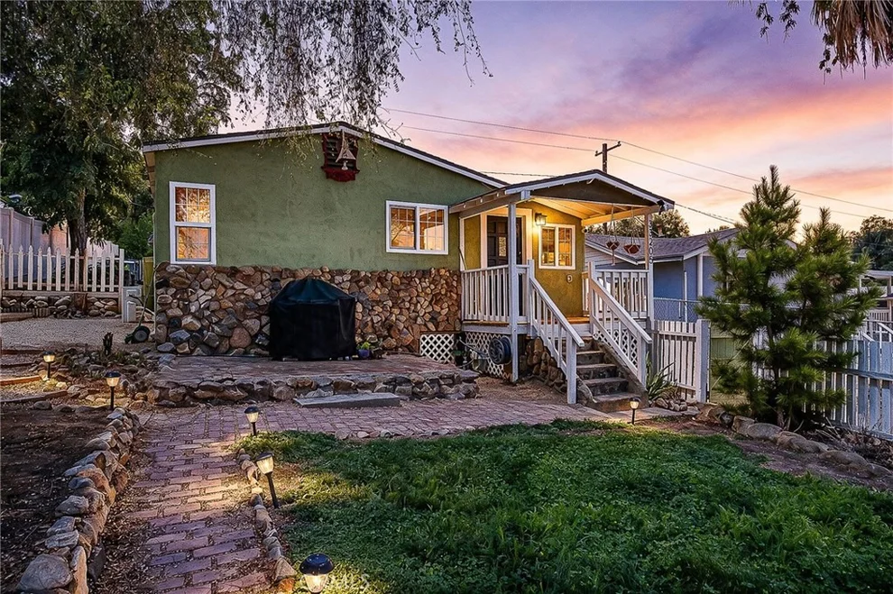 Unit for sale at 33205 Zellar, Lake Elsinore, CA 92530