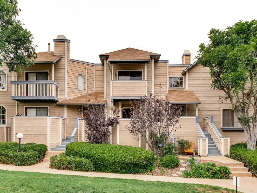 Unit for sale at 9280 Towne Centre Dr, San Diego, CA 92121