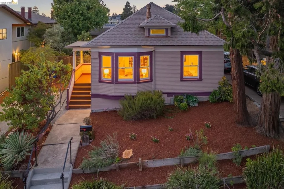 Unit for sale at 3621 Rhoda Ave, Oakland, CA 94602