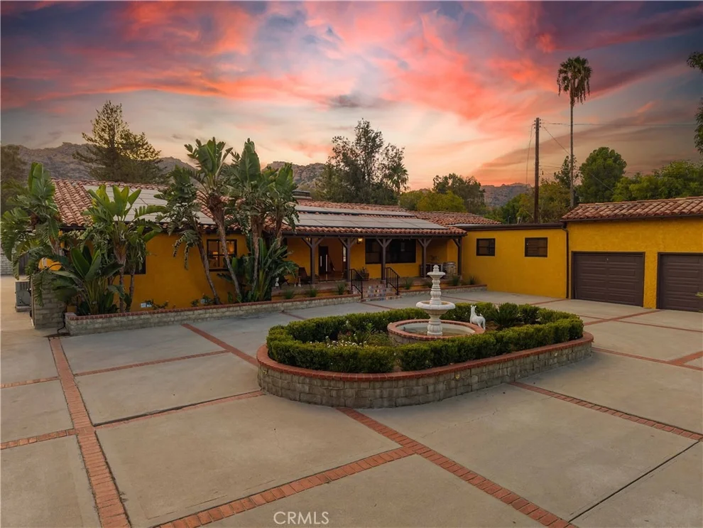 Unit for sale at 9957 Shoup Avenue, Chatsworth, CA 91311
