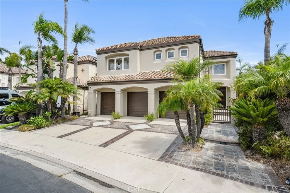 Unit for sale at 6461 Morningside Drive, Huntington Beach, CA 92648