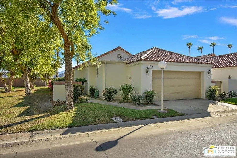 Unit for sale at 77733 S Calle Las Brisas, Palm Desert, CA 92211