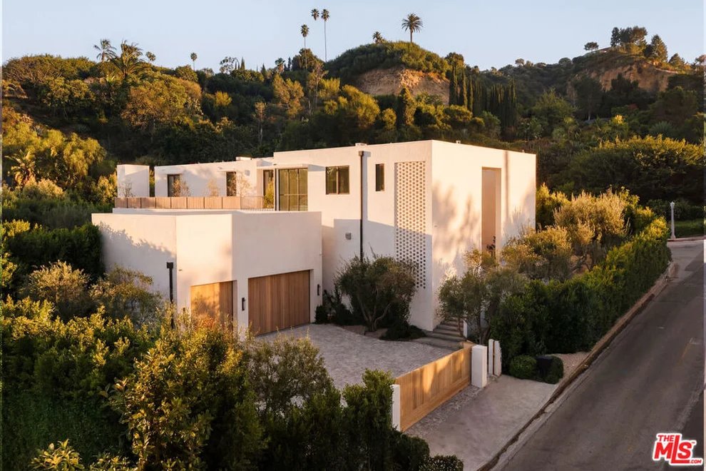 Unit for sale at 1307 N Doheny Drive, Los Angeles, CA 90069