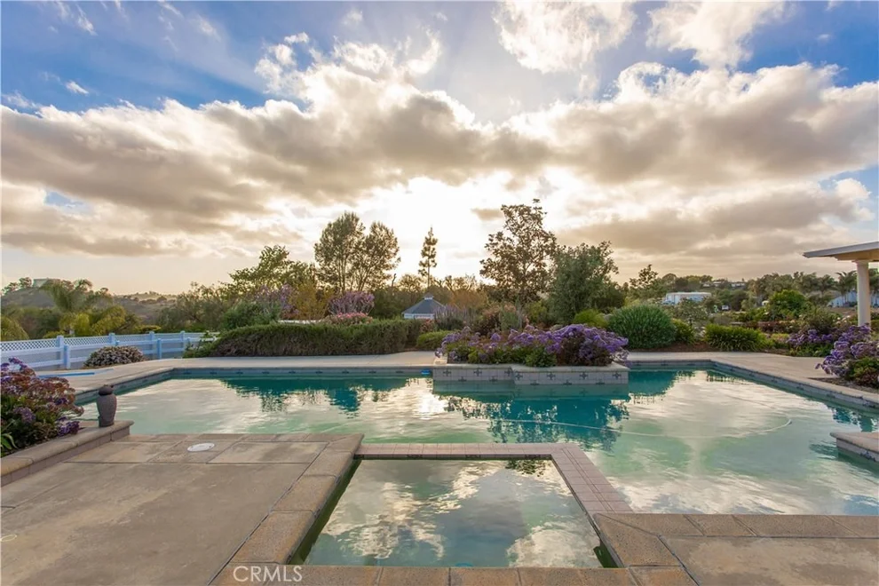 Unit for sale at 1323 Montecito Lane, Fallbrook, CA 92028