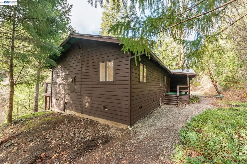 Unit for sale at 540 Lost Bridge Rd, Lewiston, CA 96052-0000