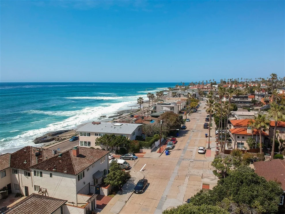 Unit for sale at 6521 Vista Del Mar Ave, La Jolla, CA 92037