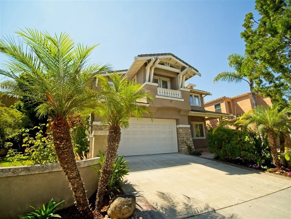 Unit for sale at 13839 Kerry Ln, San Diego, CA 92130