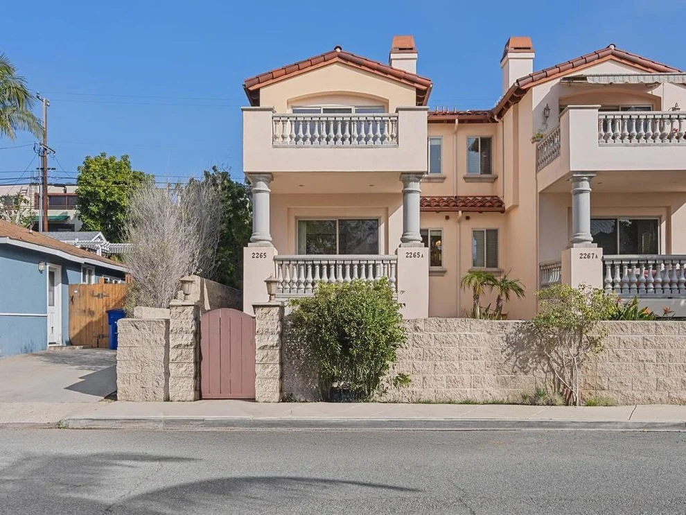 Unit for sale at 2265 Manchester Ave, Cardiff By The Sea, CA 92007
