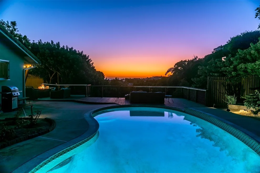 Unit for sale at 982 Skylark Dr, La Jolla, CA 92037