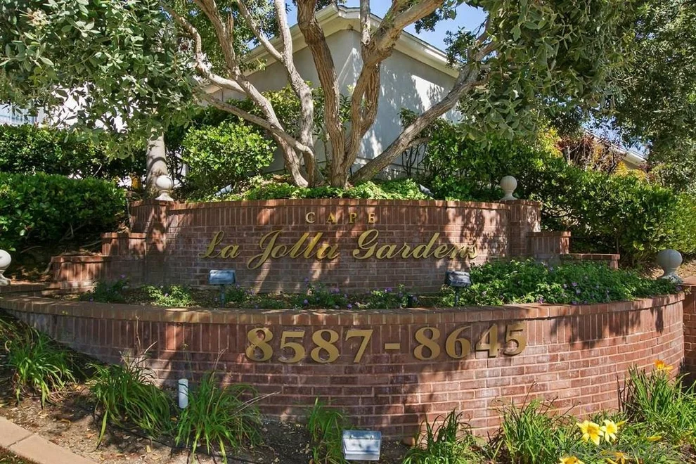 Unit for sale at 8615 Via Mallorca, La Jolla, CA 92037