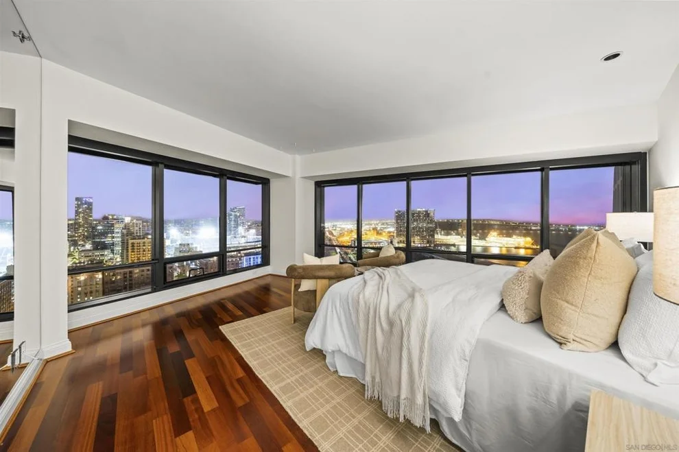 Unit for sale at 200 Harbor, San Diego, CA 92101