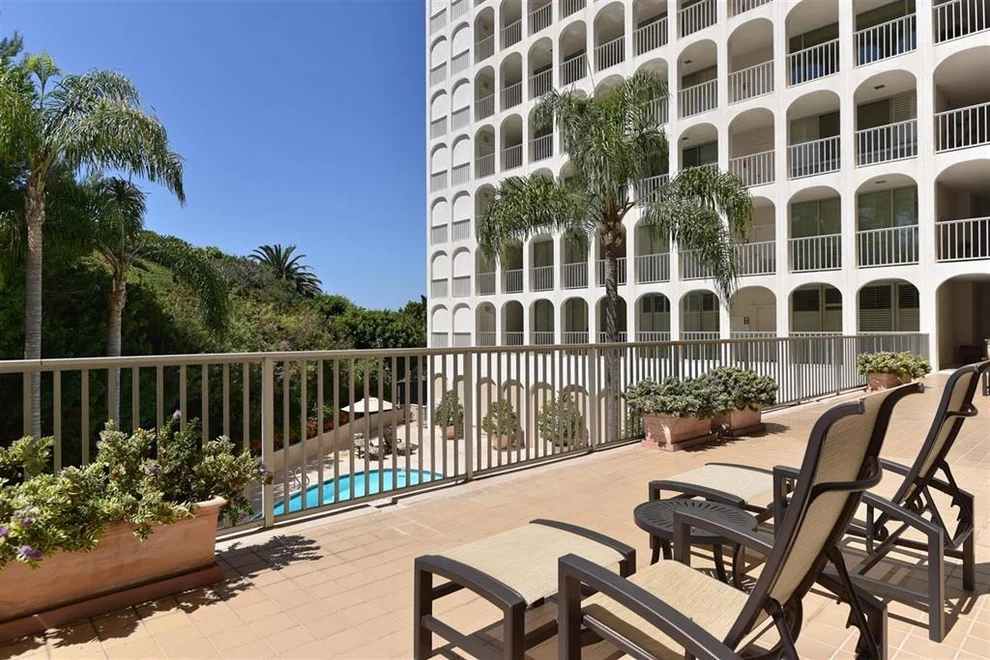 Unit for sale at 1001 Genter St, La Jolla, CA 92037