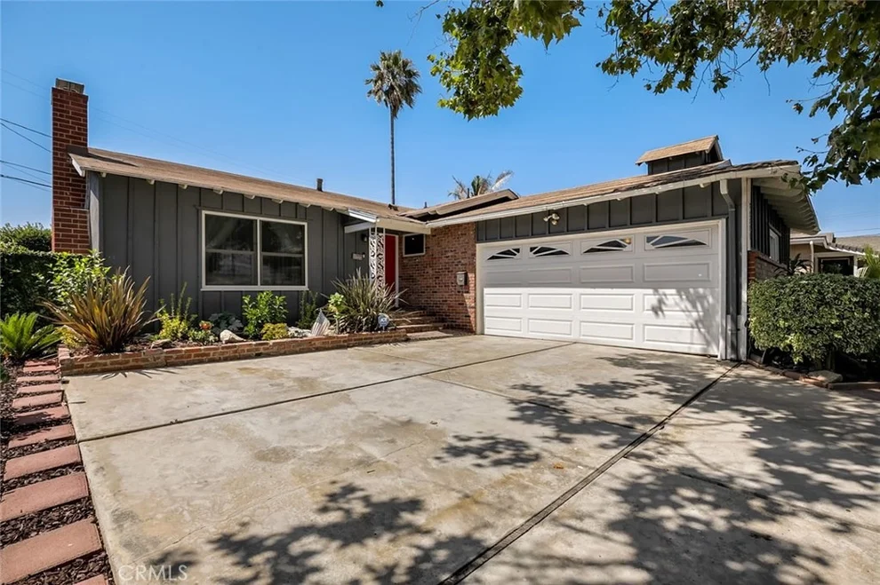 Unit for sale at 23207 Caroldale Avenue, Carson, CA 90745