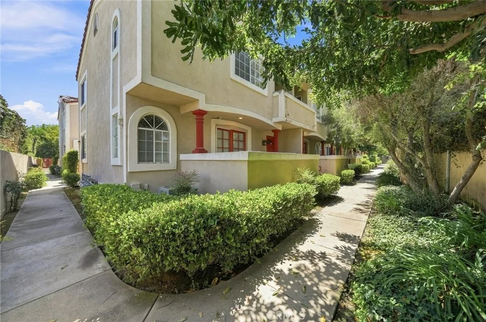 Unit for sale at 1665 E 68th, Long Beach, CA 90805