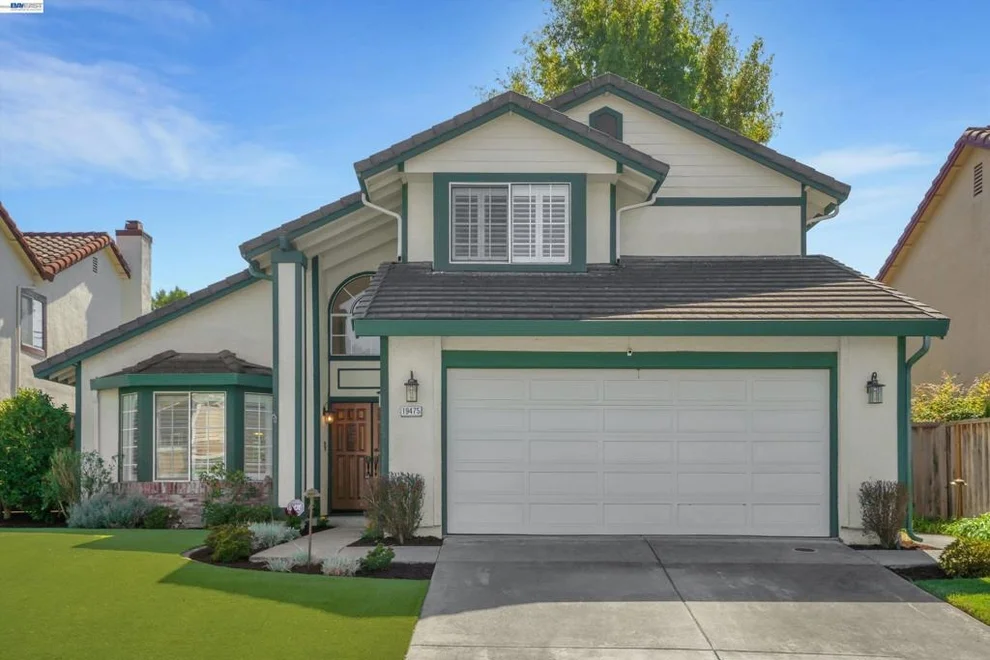 Unit for sale at 19475 Mount Jasper Dr, Castro Valley, CA 94552