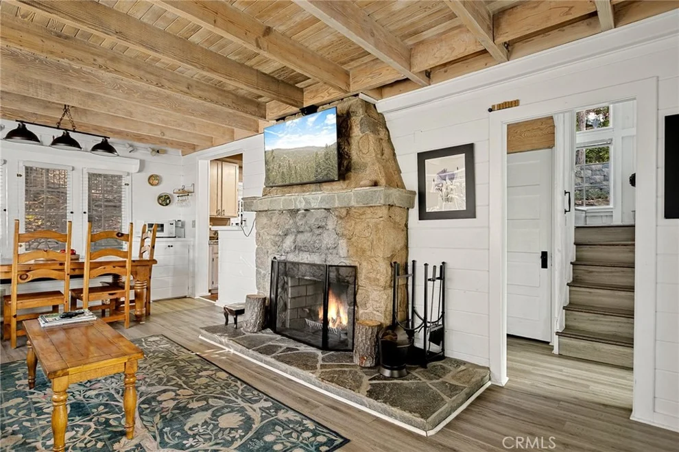 Unit for sale at 265 Flower, Lake Arrowhead, CA 92352