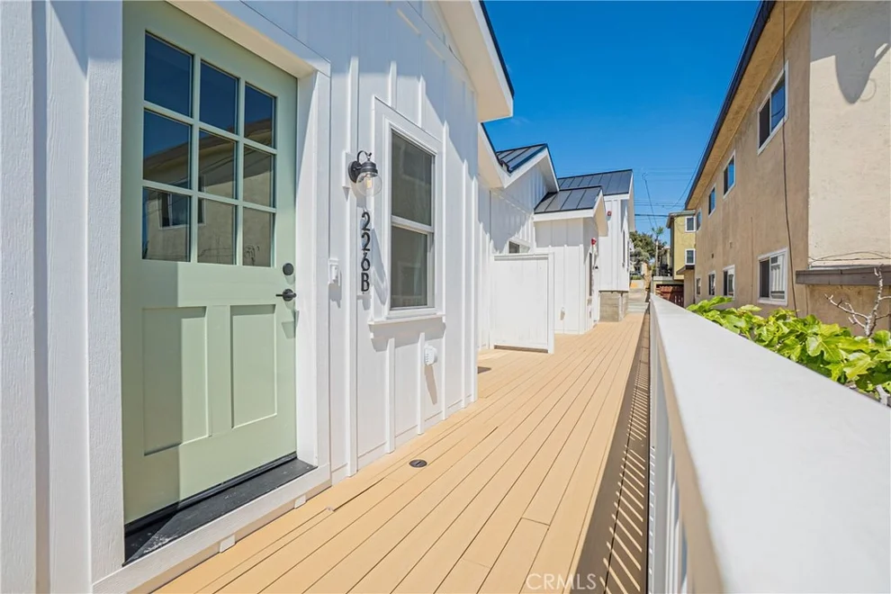 Unit for sale at 226 B Arena Street, El Segundo, CA 90245