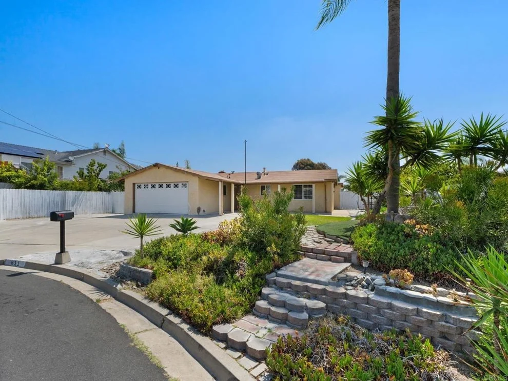 Unit for sale at 811 Earth Drive, Vista, CA 92083