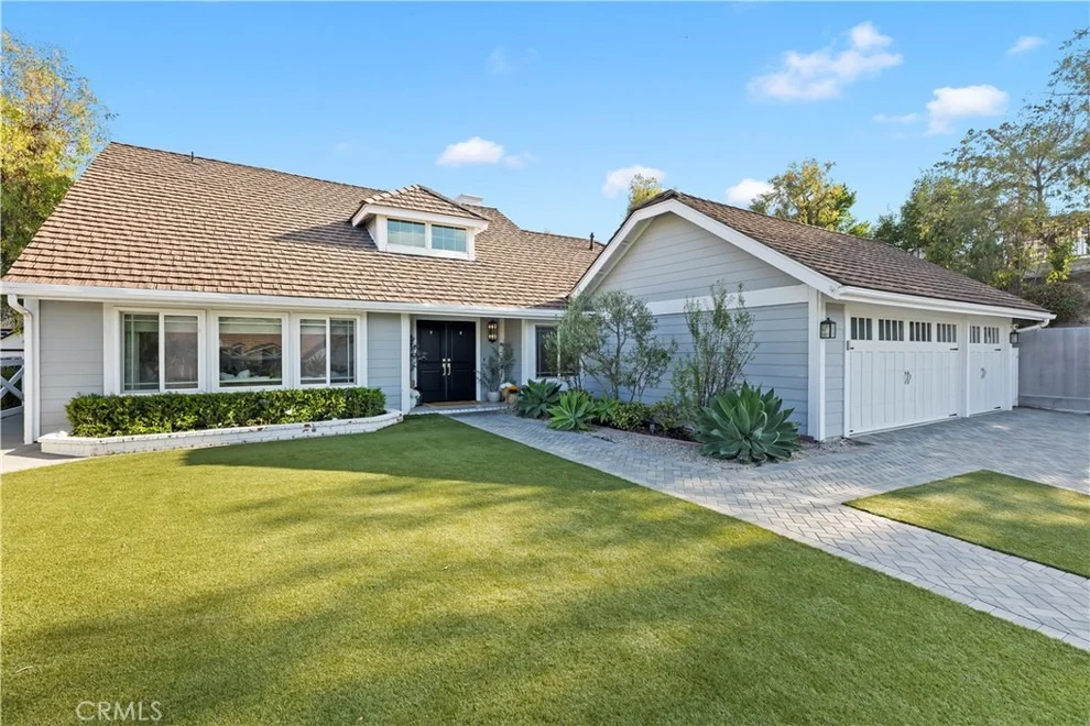 Unit for sale at 21068 Via Francisco, Yorba Linda, CA 92887