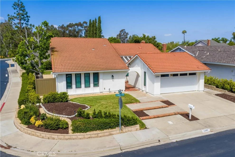 Unit for sale at 22061 Comanche, Lake Forest, CA 92630