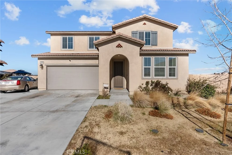 Unit for sale at 6949 Beale, Palmdale, CA 93552