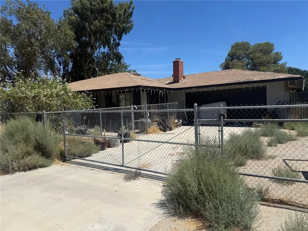 Unit for sale at 41034 Fieldspring, Lancaster, CA 93535