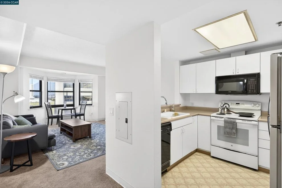 Unit for sale at 988 Franklin St, Oakland, CA 94607-0000