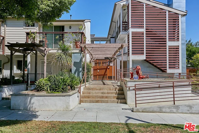 Unit for sale at 480 N CATALINA Avenue, Pasadena, CA 91106