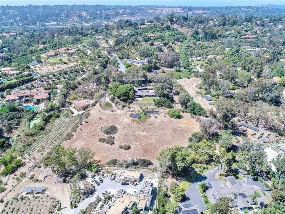 Unit for sale at 16711 Los Morros, Rancho Santa Fe, CA 92067