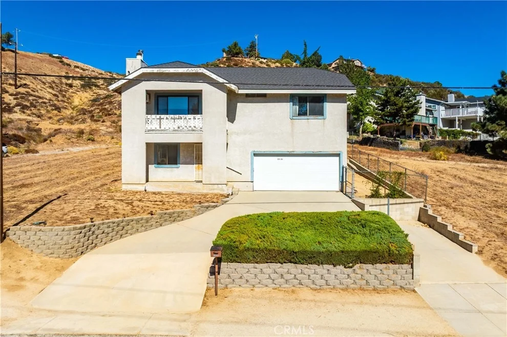 Unit for sale at 15031 Elizabeth Lake Rd, Lake Hughes, CA 93532