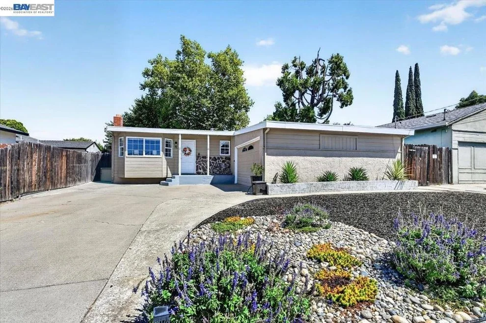 Unit for sale at 982 Ventura Ave, Livermore, CA 94551