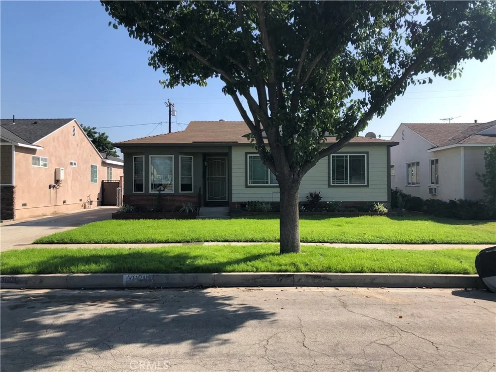Unit for sale at 3820 Snowden Avenue, Long Beach, CA 90808