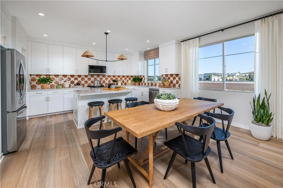Unit for sale at 921 Estrella Road, San Marcos, CA 92078