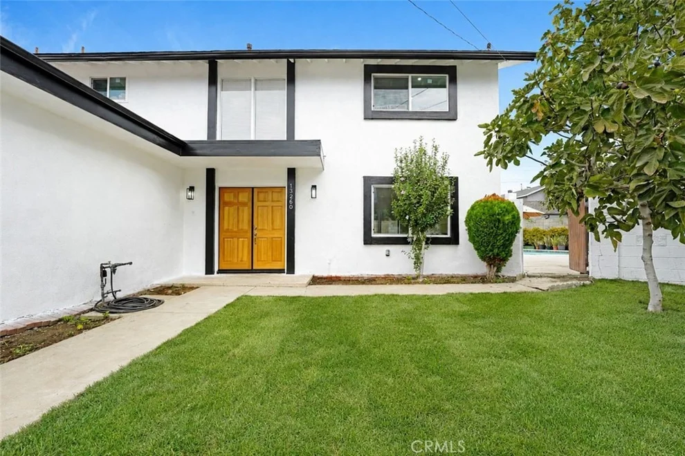 Unit for sale at 13260 Winfield, Panorama City, CA 91402