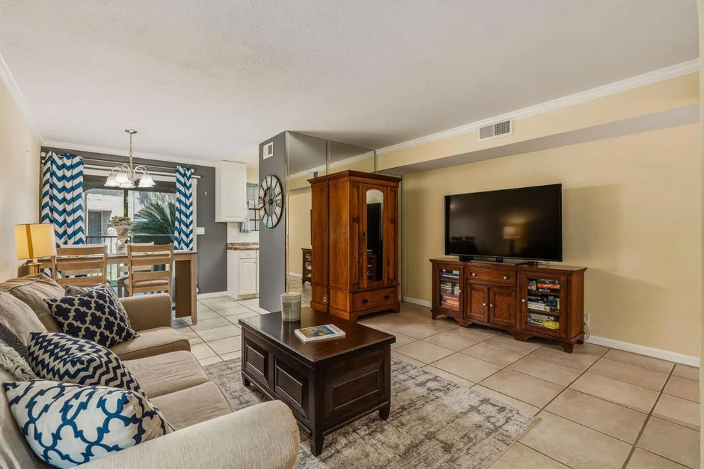 Unit for sale at 5300 E Waverly Drive, Palm Springs, CA 92264