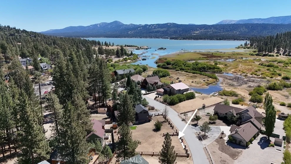 Unit for sale at 39180 Seminole, Fawnskin, CA 92333