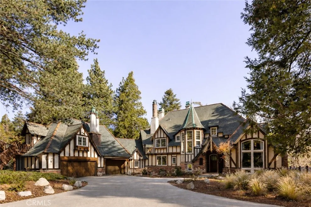 Unit for sale at 29223 Pigeon Hawk, Lake Arrowhead, CA 92352