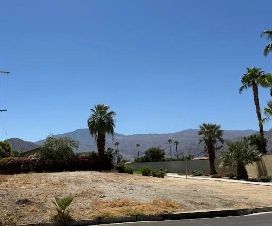 Unit for sale at 2 Sagebrush Ave, La Quinta, CA 92253