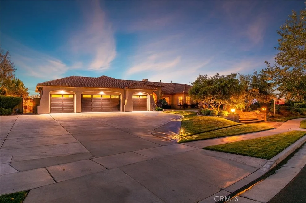 Unit for sale at 995 Randall Ranch Road, Corona, CA 92881
