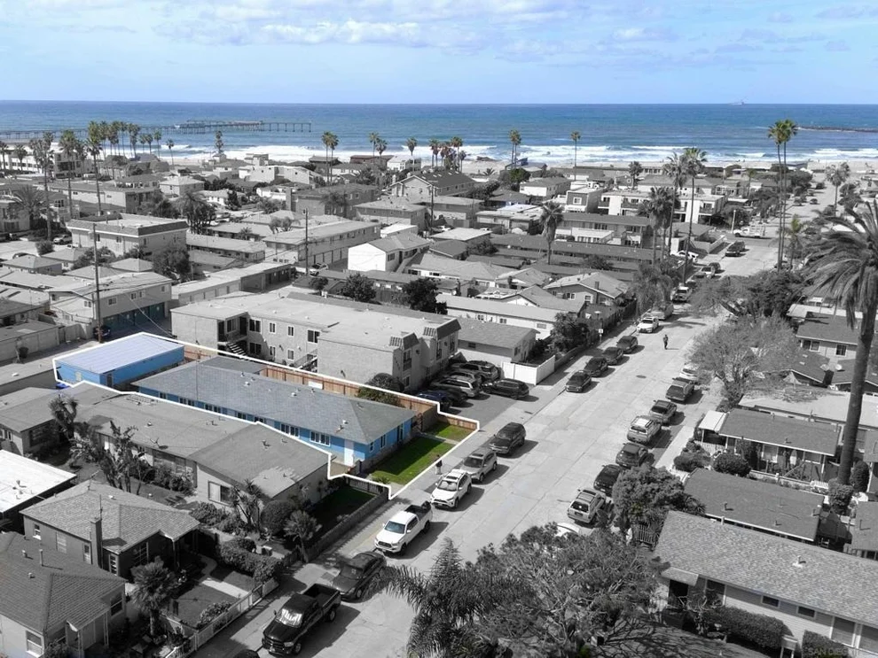 Unit for sale at 5025 31 Brighton Ave, San Diego, CA 92107