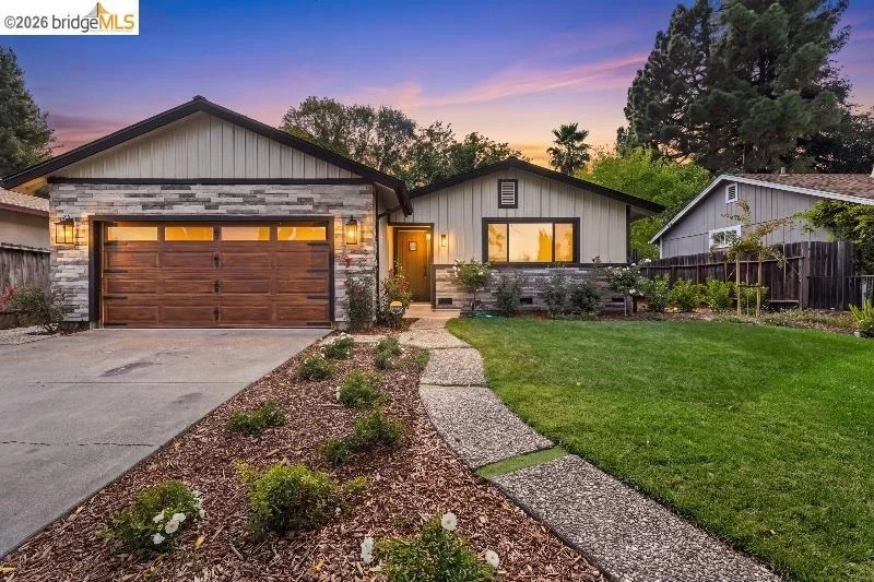 Unit for sale at 4421 Meadowlark Dr, Napa, CA 94558