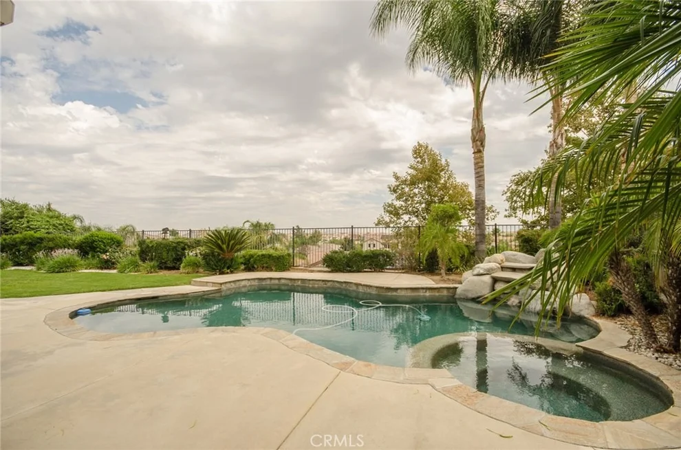 Unit for sale at 45526 Caminito Avila, Temecula, CA 92592