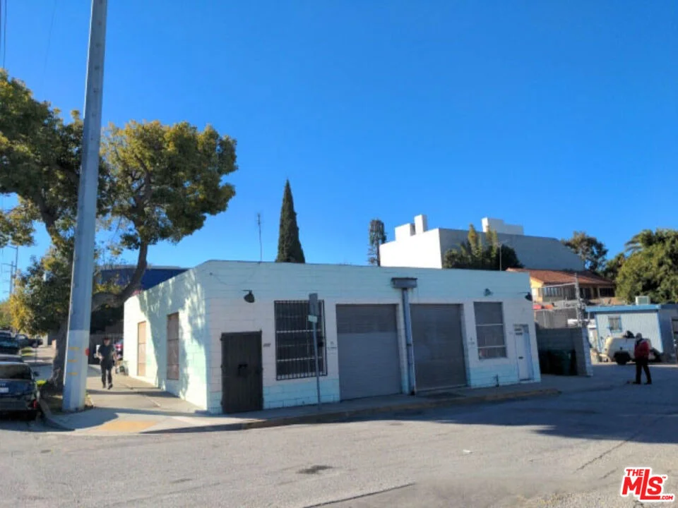 Unit for sale at 702 Vesta Street, Inglewood, CA 90302