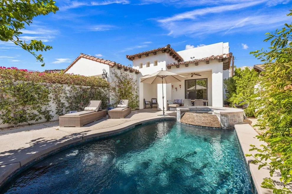 Unit for sale at 53385 Avenida Mendoza, La Quinta, CA 92253