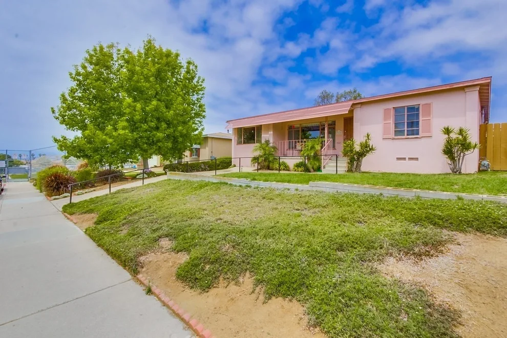 Unit for sale at 712 Van Nuys, San Diego, CA 92109