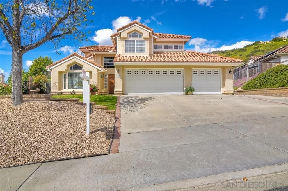 Unit for sale at 13588 QUIET HILLS DRIVE, Poway, CA 92064