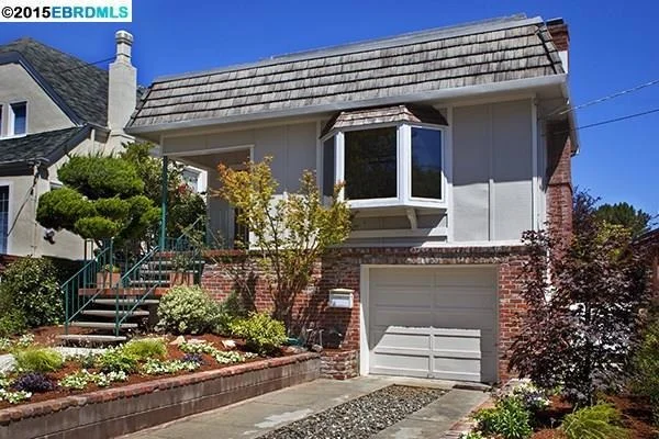 Unit for sale at 1317 OAKLAND AVE, Piedmont, CA 94611