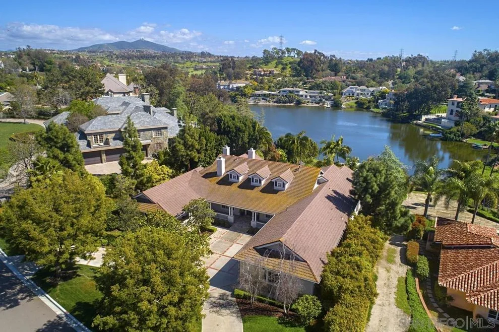 Unit for sale at 17191 Camino de Montecillo, Rancho Santa Fe, CA 92067