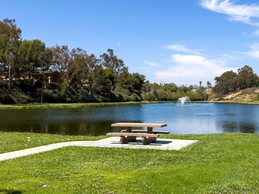 Unit for sale at 510 Calle Montecito, Oceanside, CA 92057