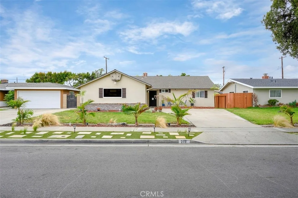 Unit for sale at 215 S Edgar Avenue, Fullerton, CA 92831
